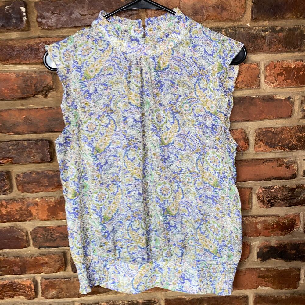 Maison D'Amelie Floral Sleeveless Smocked Blouse Top Women's Size Medium